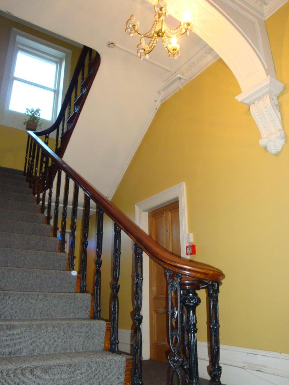 Hogwartz Backpackers And Studios Dunedin Exterior foto